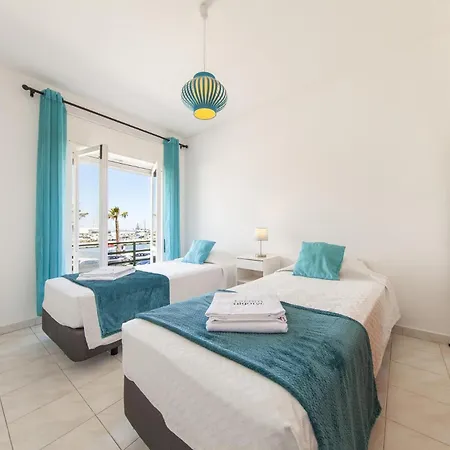 B77 - Marina View On Avenida Apartament