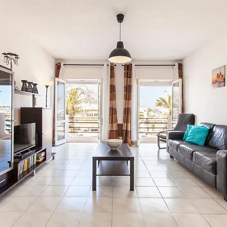 B77 - Im On Avenida In