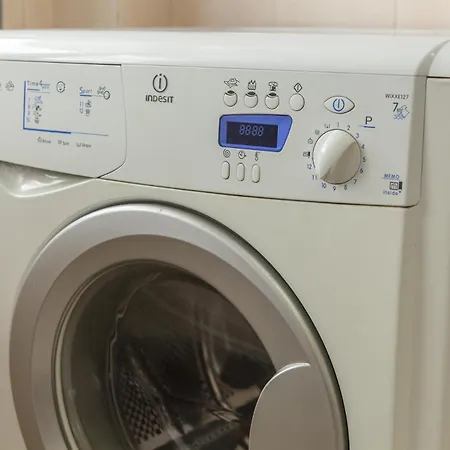 B77 - Im On Avenida In *